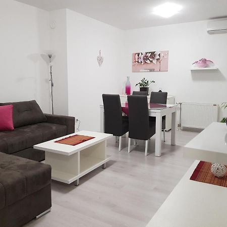 Apartment Gea 18 Novi Sad Chambre photo