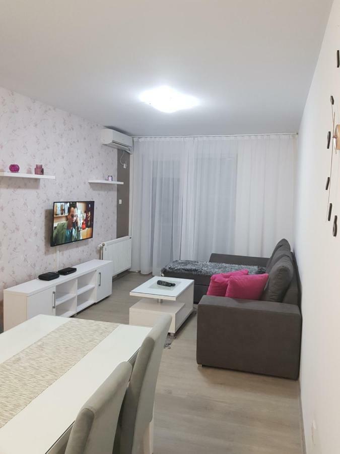 Apartment Gea 18 Novi Sad Extérieur photo